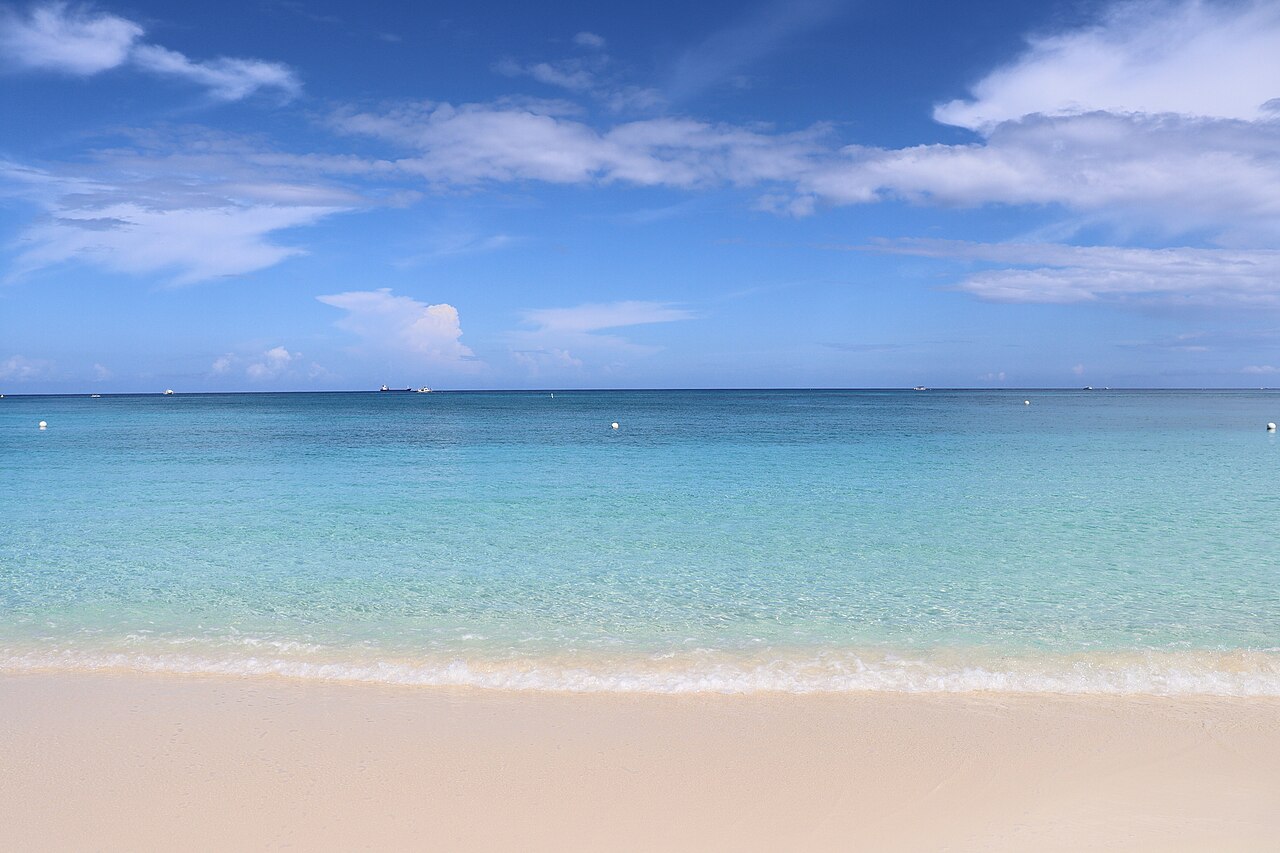 Cayman Islands (UK) Luxury Travel