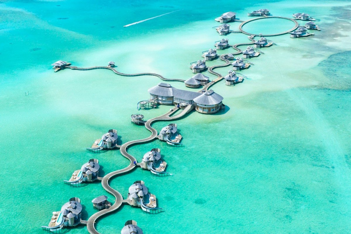 Maldives Luxury Travel