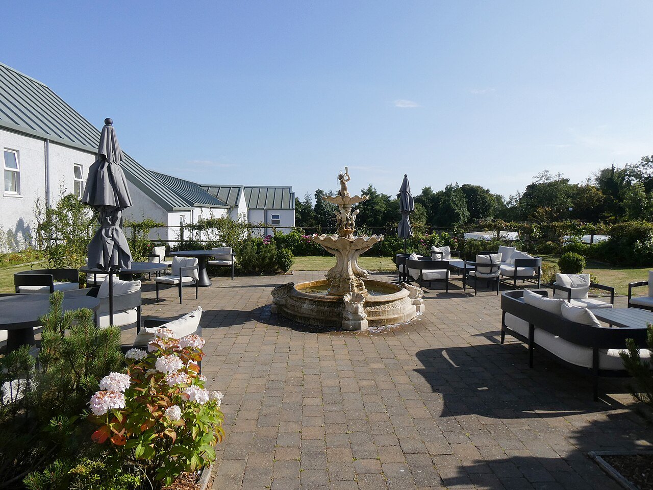 Comis Hotel & Golf Resort