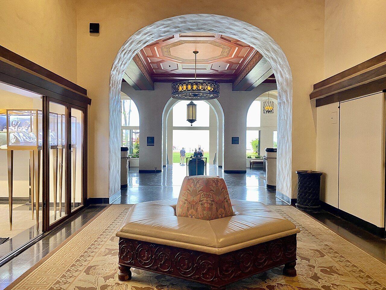 Le Royal Hotels & Resorts